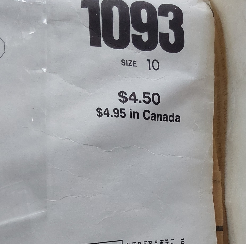 Valentino Vogue Couturier Design Pattern - Picture 10 of 10